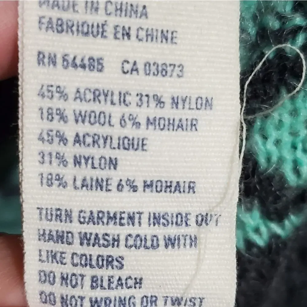 American Eagle‎ Green wool patterned sweater